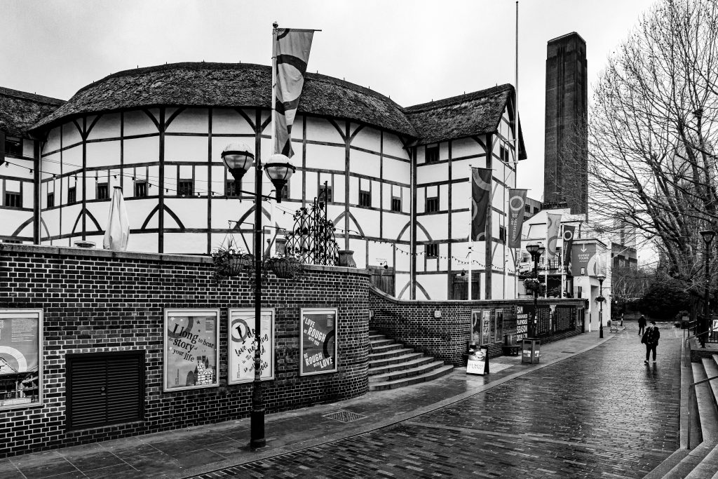 a black and white picture of the Globe Theater in London where Shakespeare's plays were performed