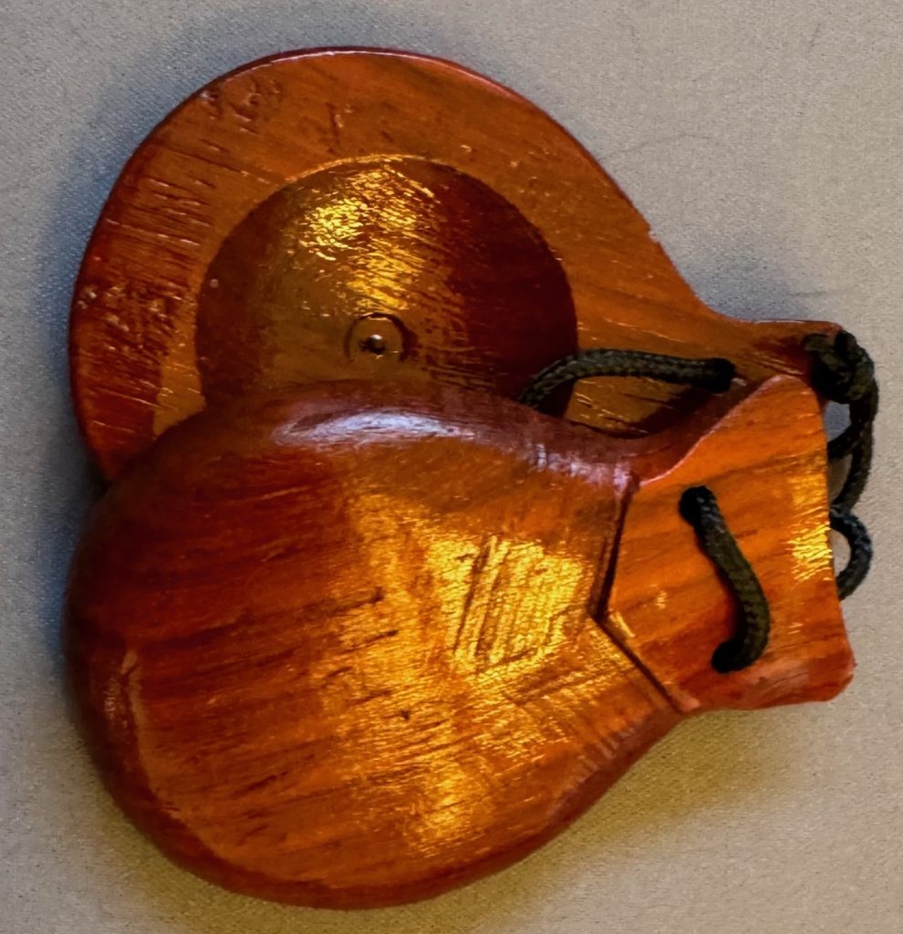 Figure 27.2: Castanets