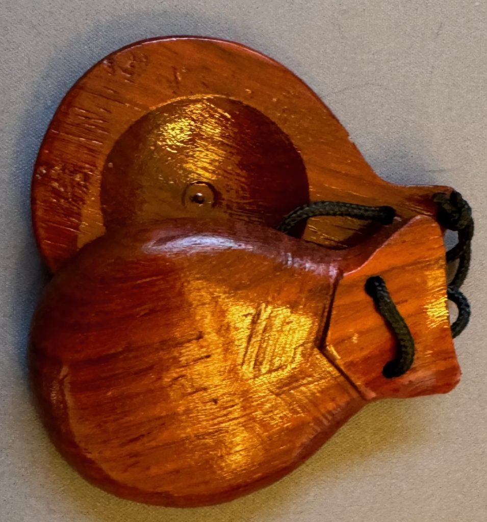 Castanets noise makers