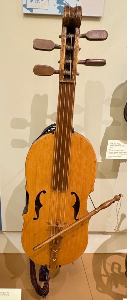 Stringed instrument that's played as a percussion instrument