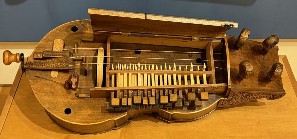 Hungarian Hurdy Gurdy instrument
