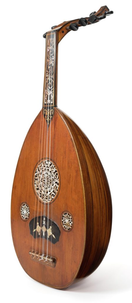 Figure 16.5: Oud